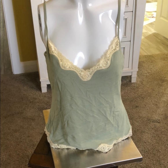 Express cami with built in bra - Picture 4 of 4